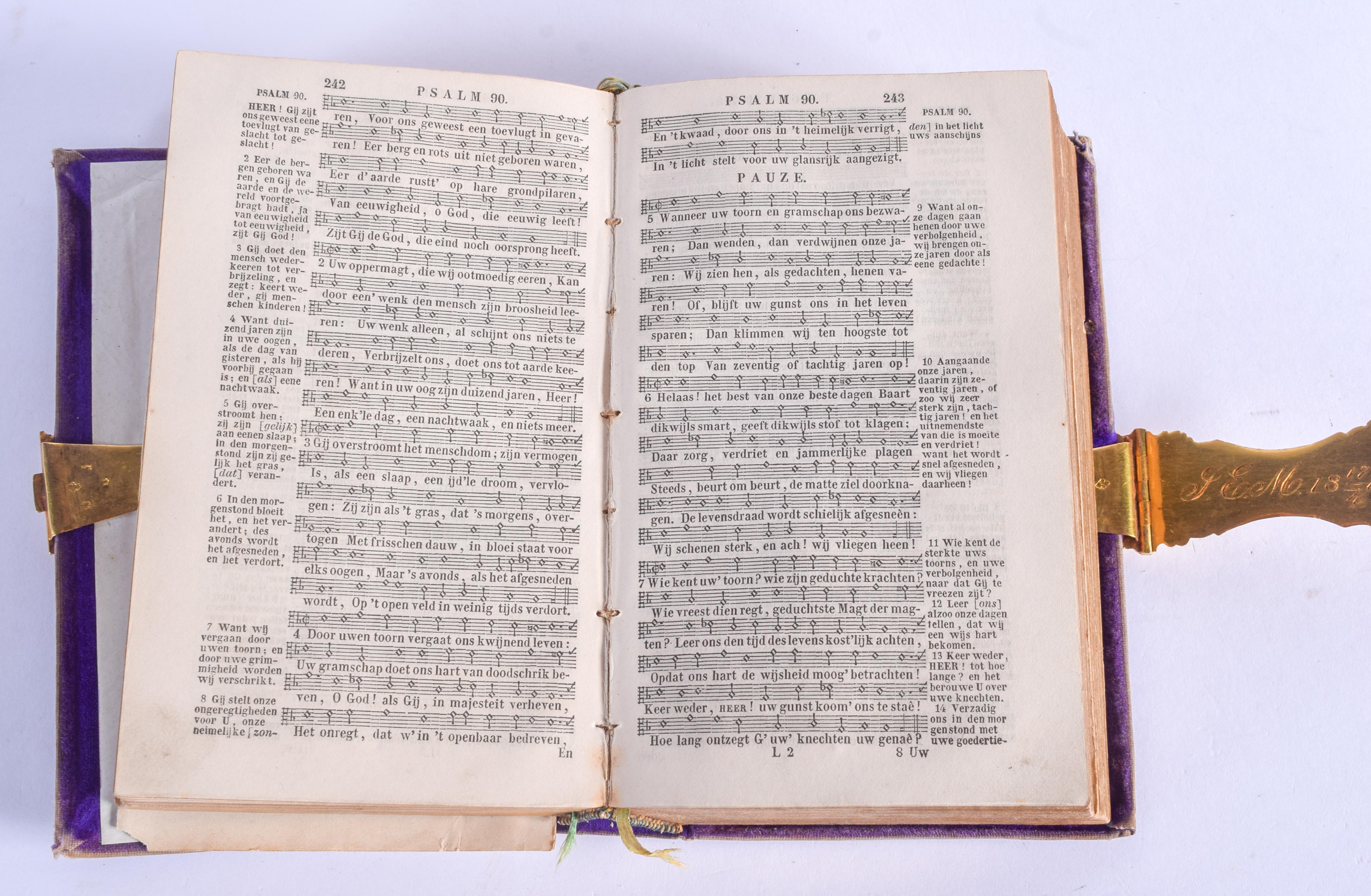 A 19TH CENTURY DUTCH EDITION OF THE NEW TESTAMENT with 18th century Continental gold mounts. 13 cm x - Image 6 of 11