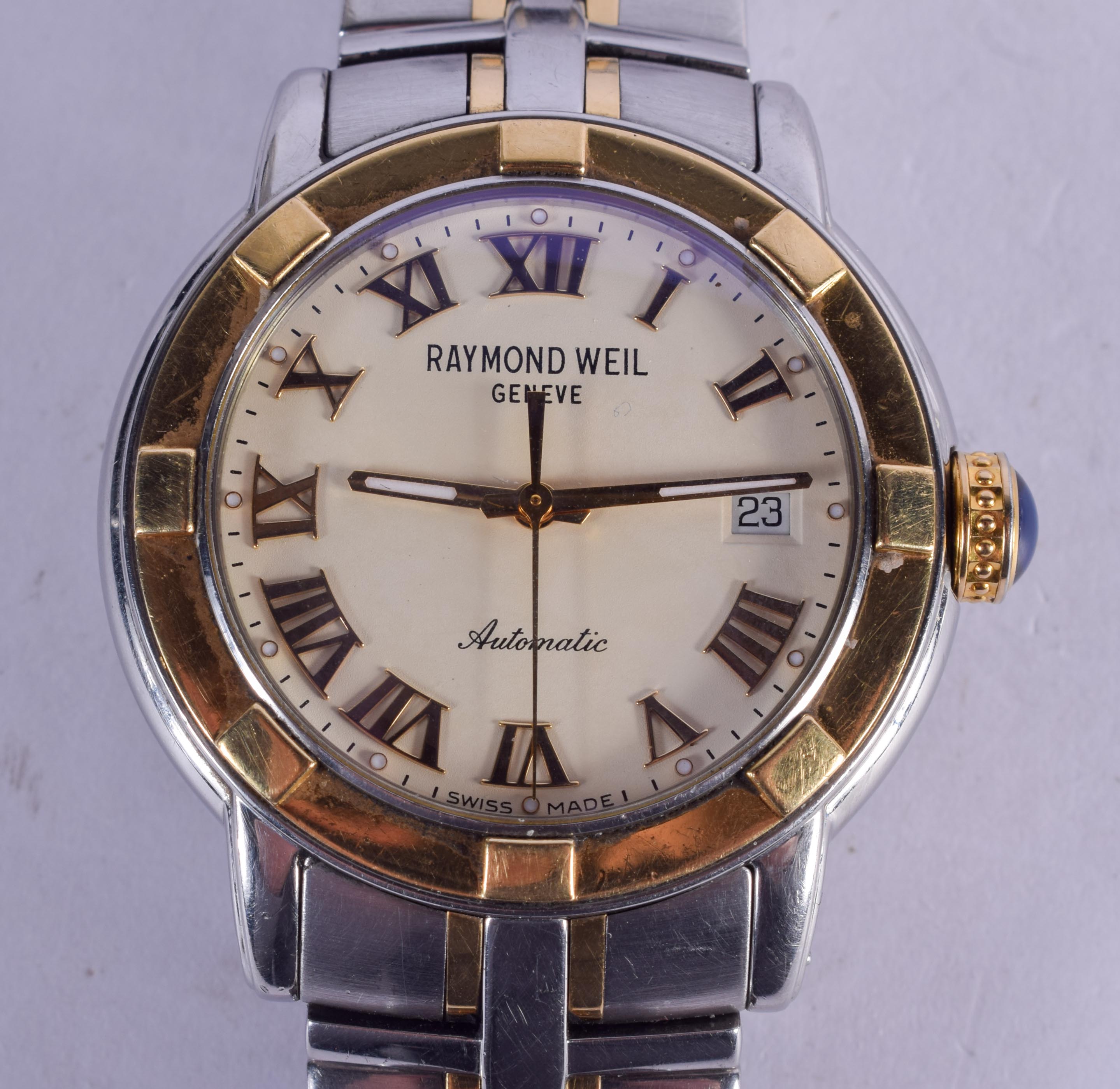 A RAYMOND WEIL AUTOMATIC TWO TONE WRISTWATCH. 3.5 cm wide.