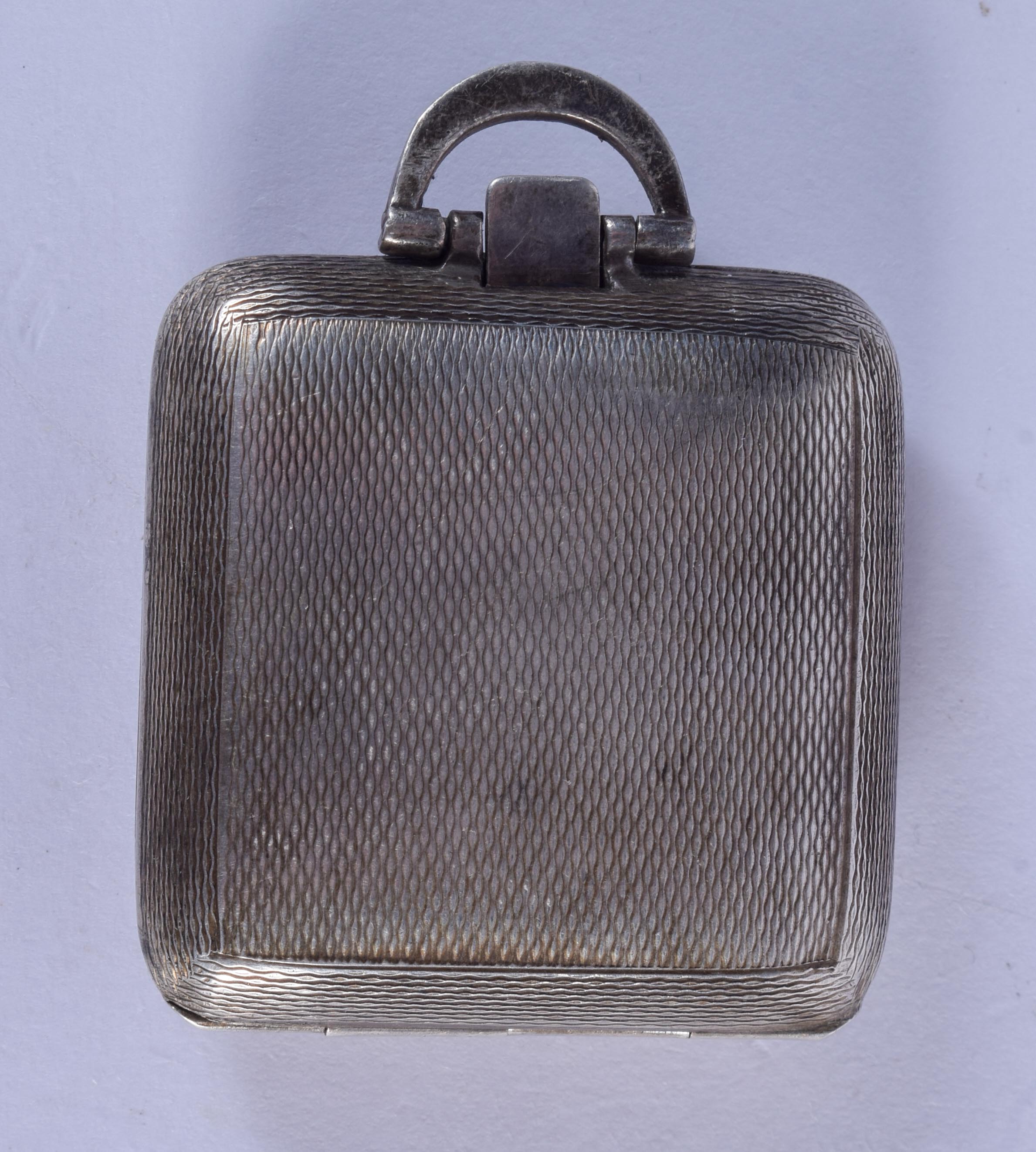 A 1930S SILVER TRAVELLING SQUARE FORM WATCH. 3.5 cm square. - Image 2 of 7