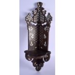 A RARE ANTIQUE MOTHER OF PEARL INLAID OTTOMAN TURBAN STAND. 50 cm x 22 cm.