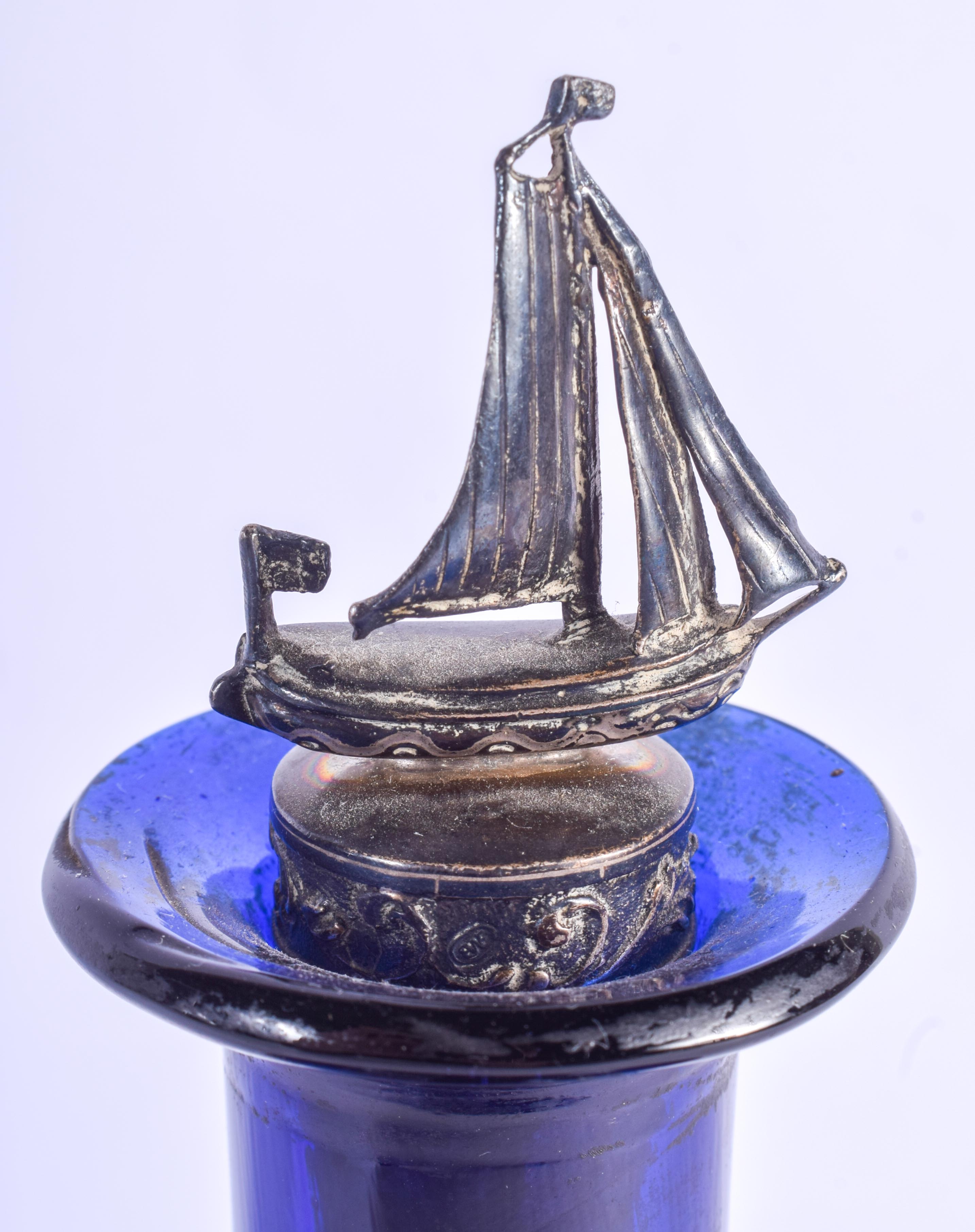 AN UNUSUAL ENGLISH SILVER MARITIME BRISTOL BLUE DECANTER. 26 cm high. - Image 3 of 4