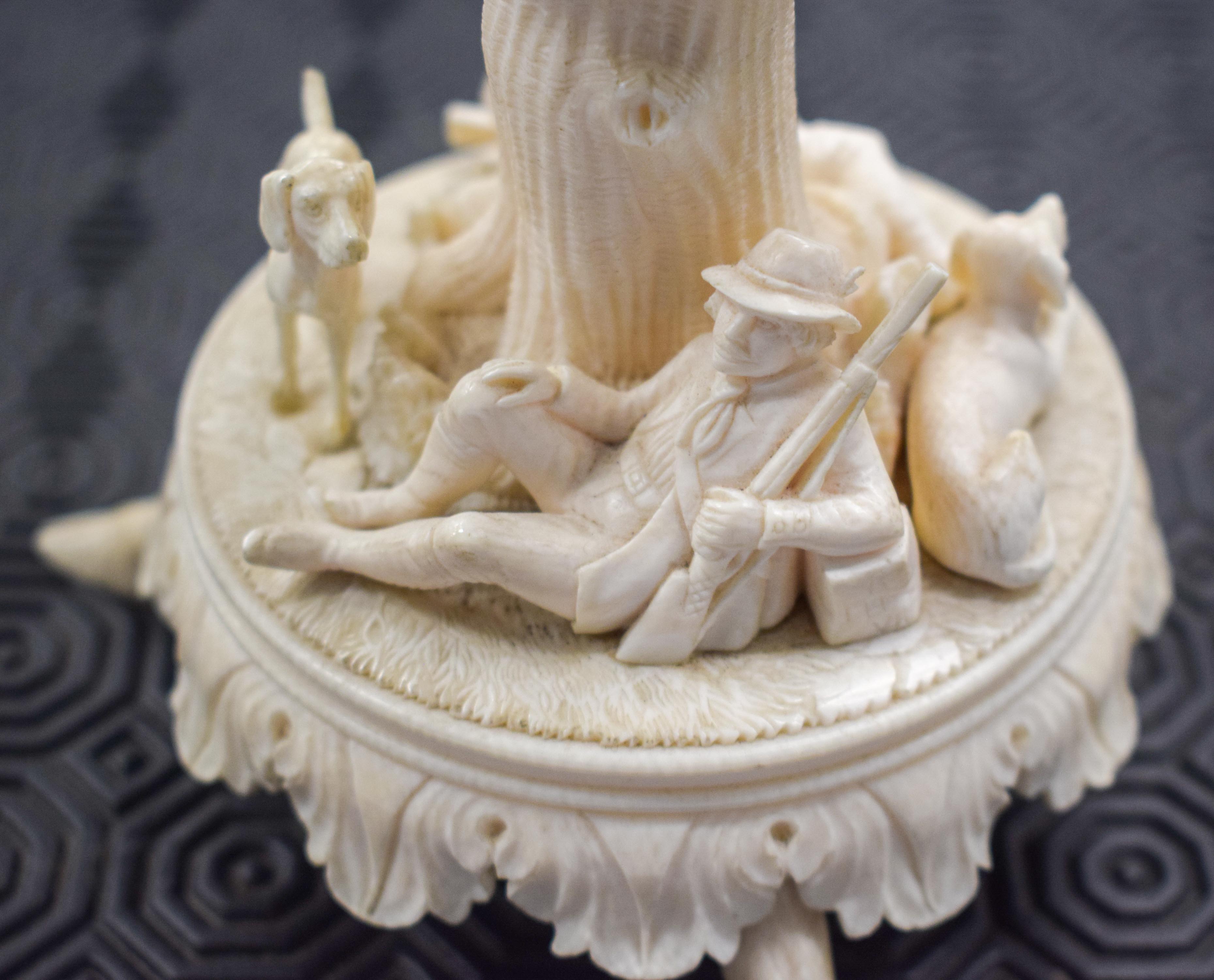 A RARE LARGE 19TH CENTURY EUROPEAN CARVED DIEPPE IVORY VASE AND COVER decorated with figures and due - Image 16 of 29