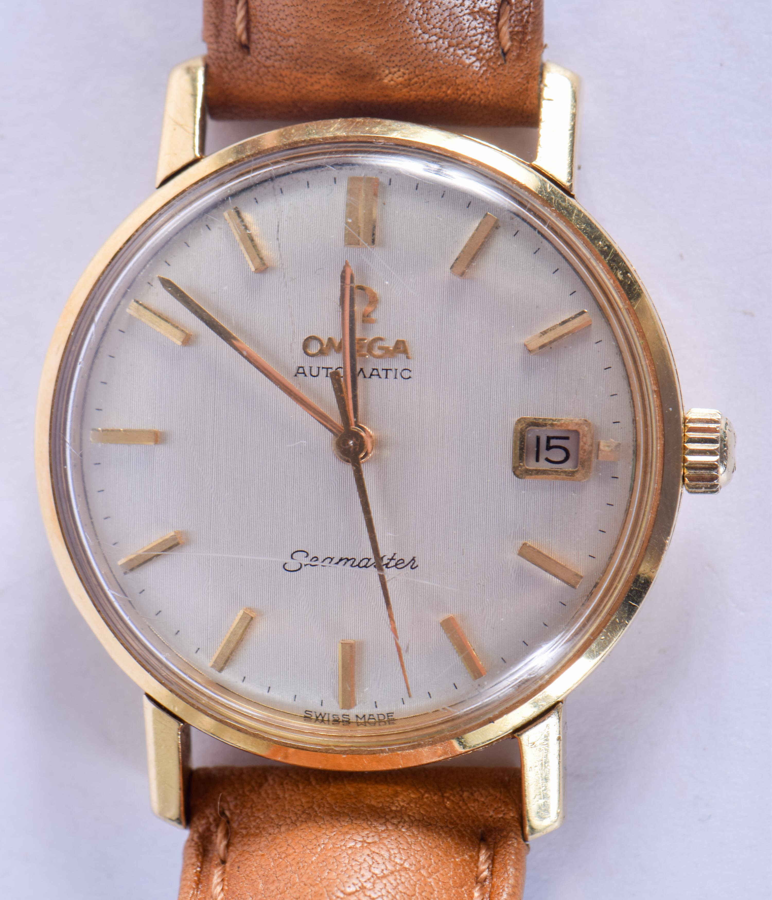 A VINTAGE OMEGA AUTOMATIC SEAMASTER WRISTWATCH. 3.25 cm diameter.