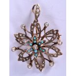 AN EDWARDIAN 9CT GOLD PEARL AND TURQUOISE BROOCH. 3.8 grams. 2.75 cm wide.