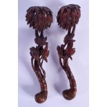 A PAIR OF CHINESE BOXWOOD RUI SCEPTRE 20th Century. 17 cm long.