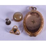 AN ANTIQUE YELLOW METAL LOCKET etc. (3)