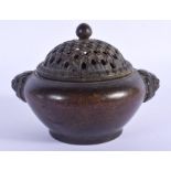 A CHINESE BRONZE CENSER AND COVER 20th Century. 11 cm wide.