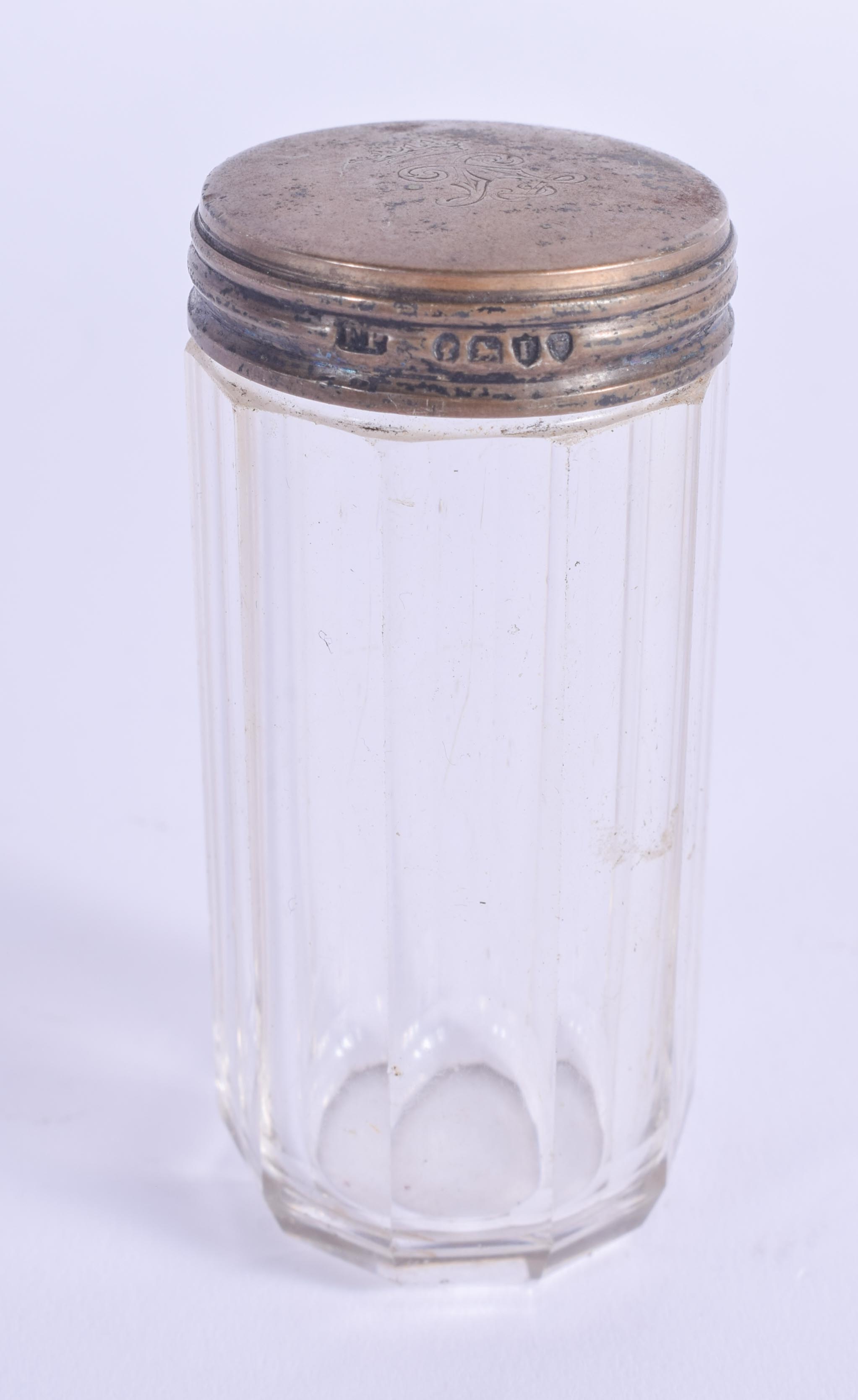 AN ANTIQUE SILVER DRESSING TABLE JAR. London 1877. 8 cm high. - Image 2 of 4