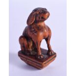 AN 18TH/19TH CENTURY JAPANESE EDO PERIOD CARVED BOXWOOD NETSUKE. 5.5 cm x 3 cm.