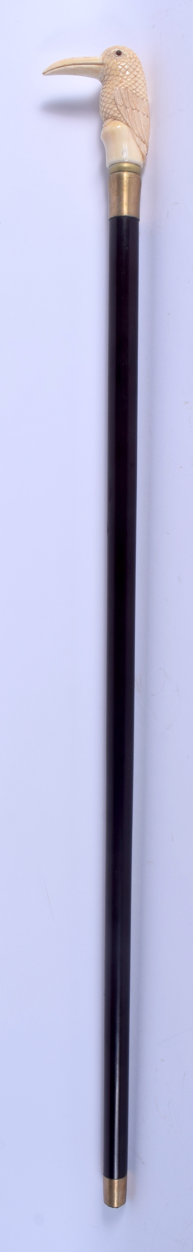 A NOVELTY BONE HANDLED CARVED WOOD WALKING CANE. 84 cm long. - Image 3 of 3