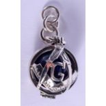 A SILVER MASONIC LAPIS LAZULI PENDANT. 2.5 cm diameter.