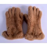 A PAIR OF VINTAGE FUR DRIVING GLOVES. 26 cm x 20 cm.