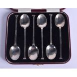 A STYLISH SET OF SIX SILVER SPOONS. Sheffield 1951. 52 grams. (6)