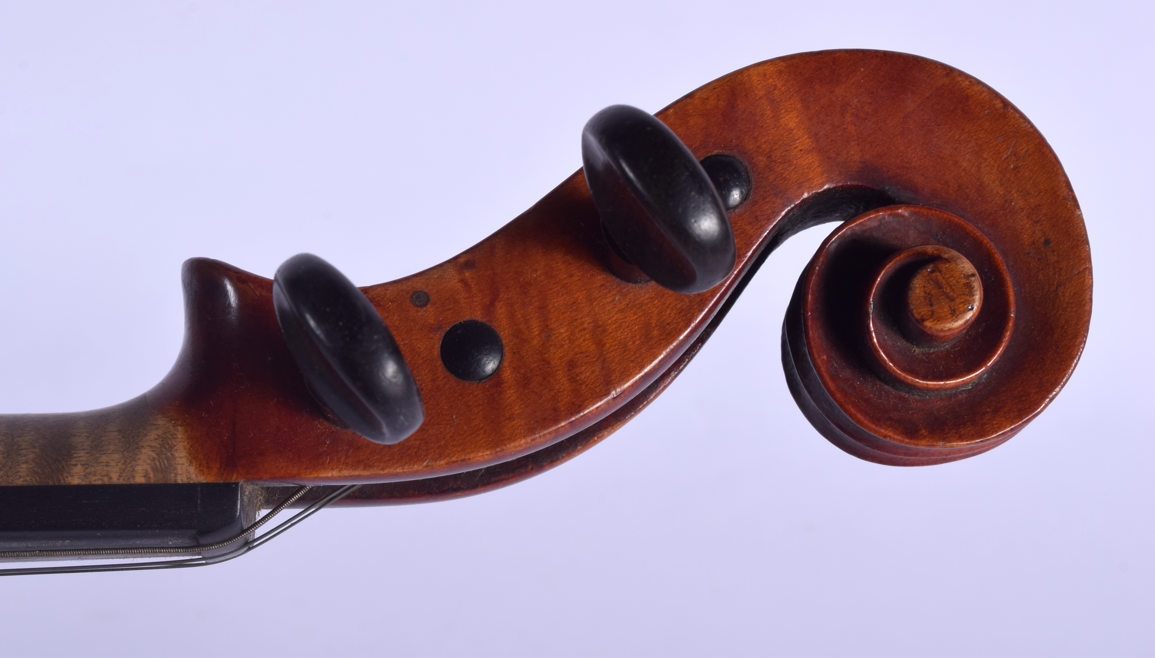 A CASED TWO PIECE BACK VIOLIN with bow. 56 cm long. (2) - Image 7 of 12