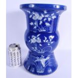 A LARGE 19TH CENTURY CHINESE BLUE AND WHITE ENAMELLED VASE Qing. 33 cm x 15 cm.