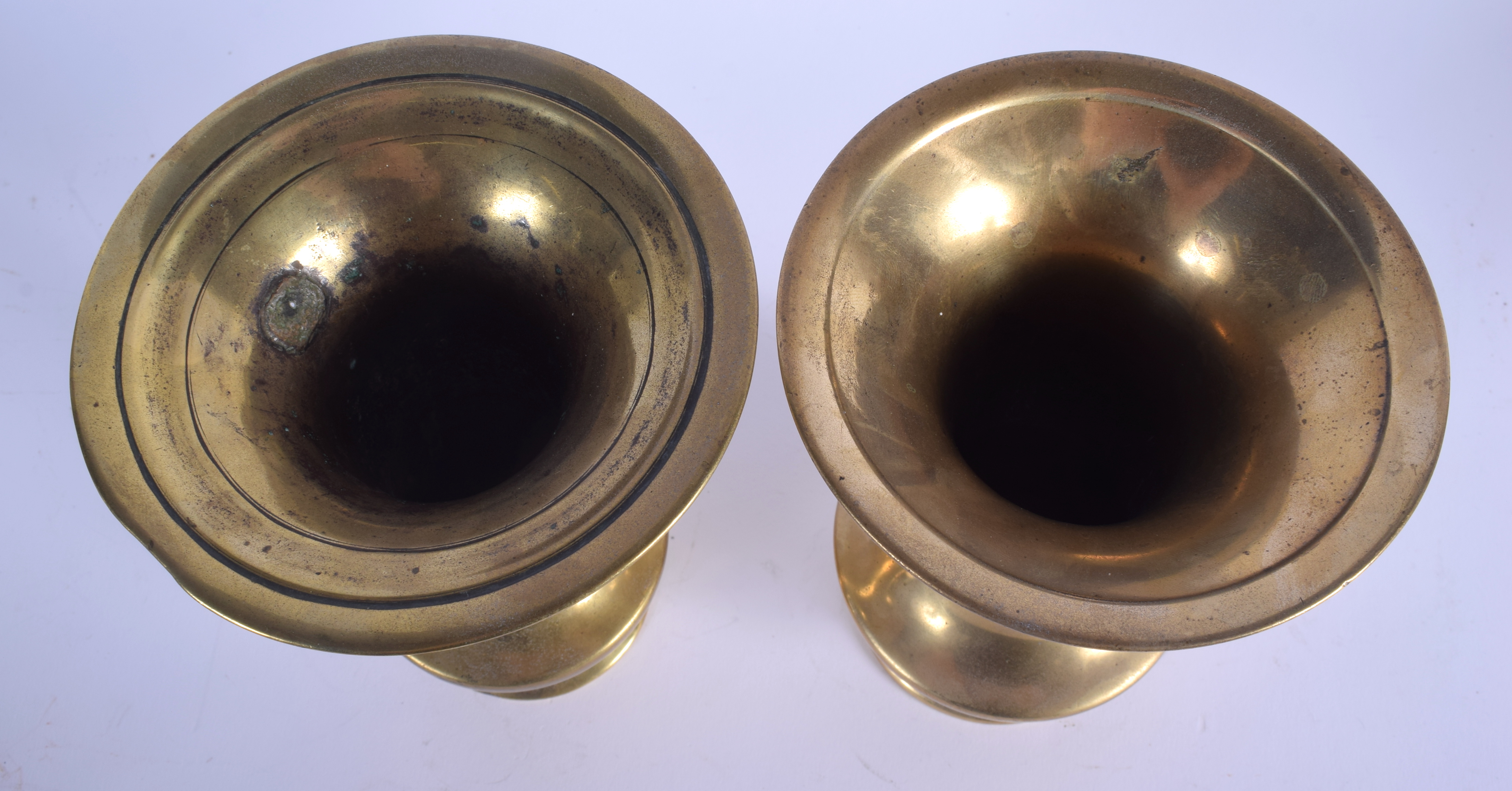 A PAIR OF 19TH CENTURY JAPANESE MEIJI PERIOD BRONZE VASES. 16 cm high. - Image 3 of 4