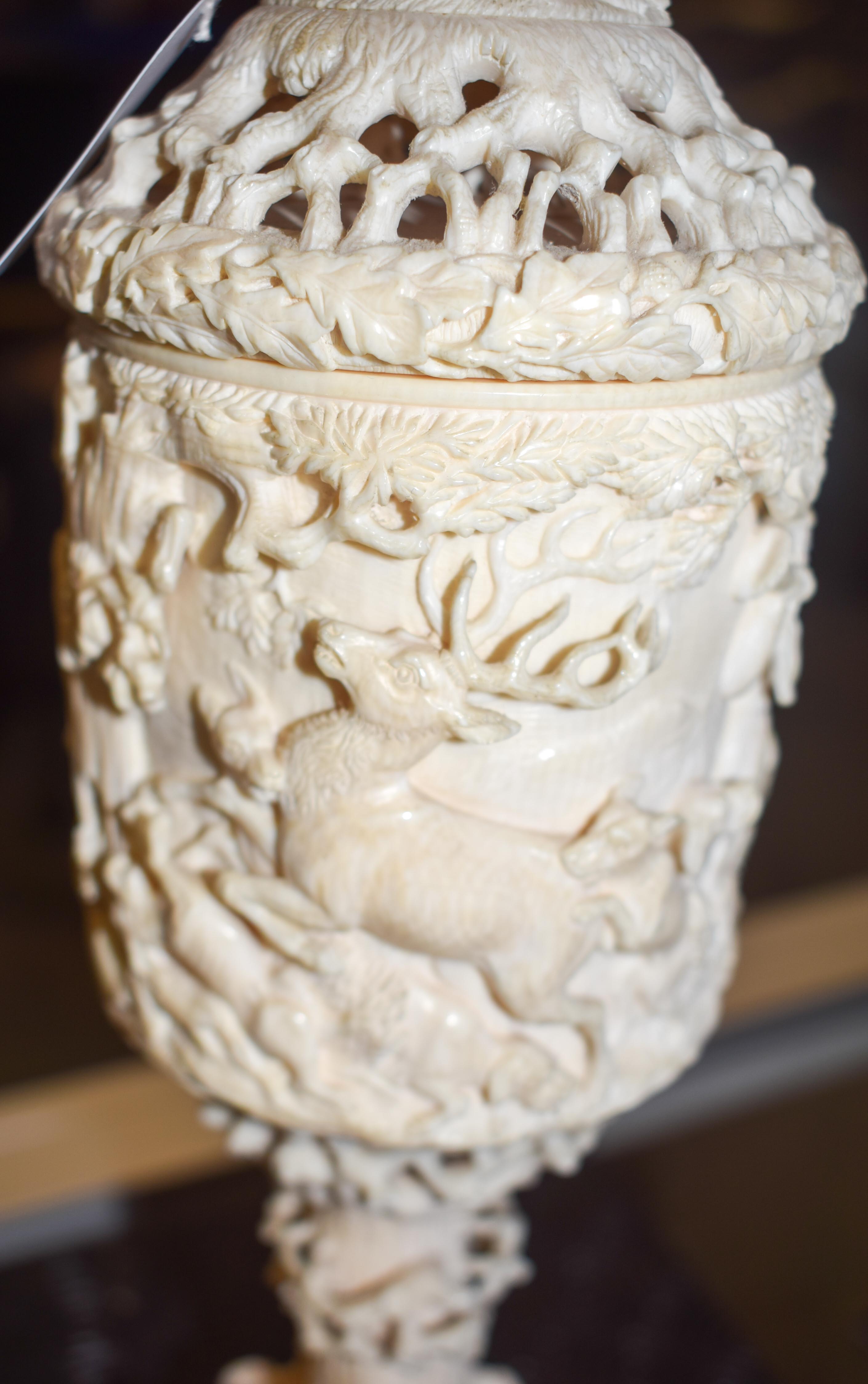 A RARE LARGE 19TH CENTURY EUROPEAN CARVED DIEPPE IVORY VASE AND COVER decorated with figures and due - Image 19 of 29