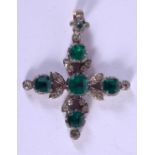 AN ANTIQUE EMERALD AND WHITE PASTE STONE CRUCIFIX PENDANT. 6.9 grams. 4 cm x 3.25 cm.