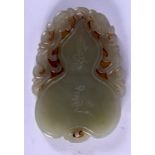 AN EARLY 20TH CENTURY CHINESE CARVED JADE GOURD PLAQUE. 5.5 cm x 3.5 cm.