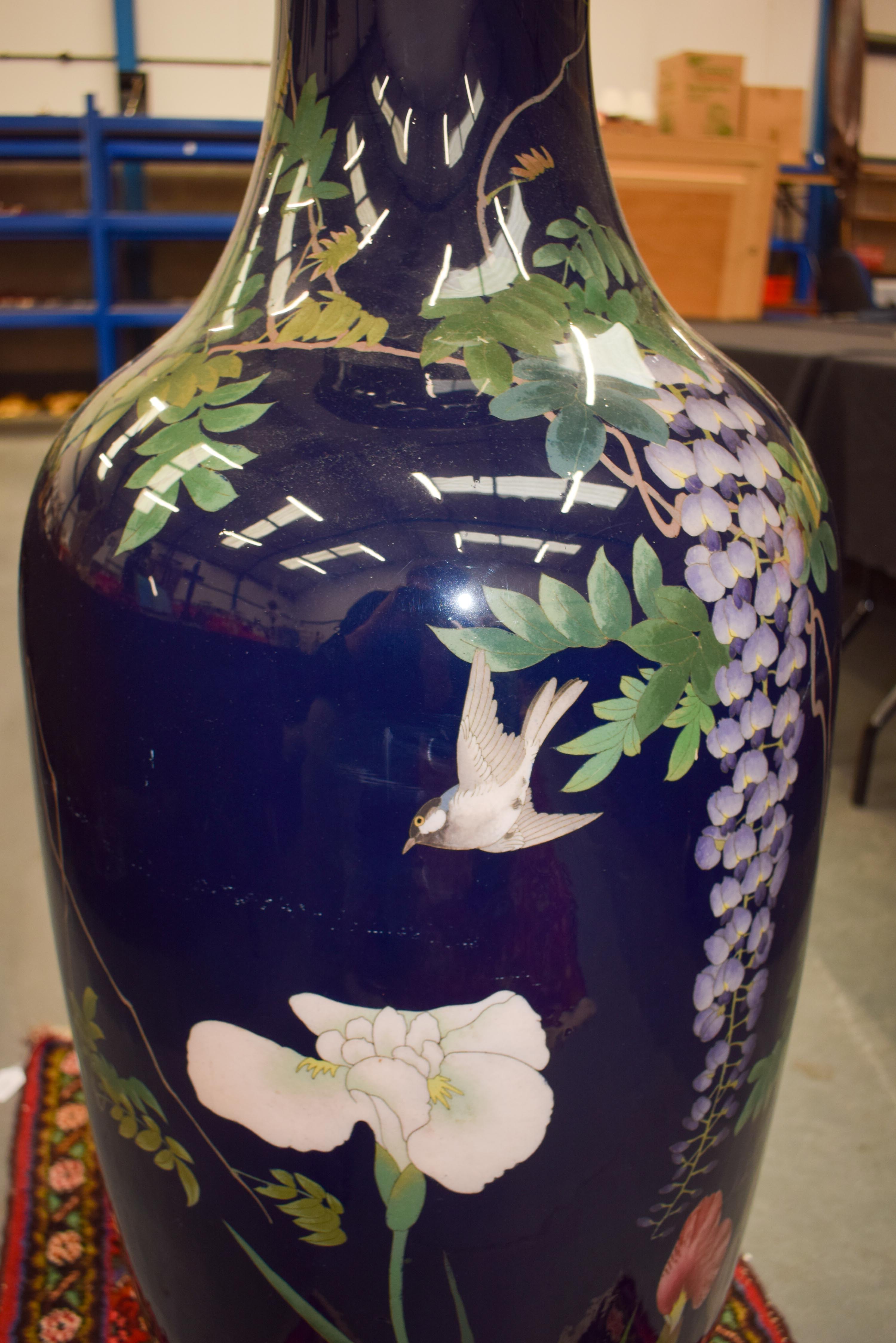 A VERY LARGE 19TH CENTURY JAPANESE MEIJI PERIOD CLOISONNE ENAMEL VASE decorated with birds and flowe - Image 12 of 17