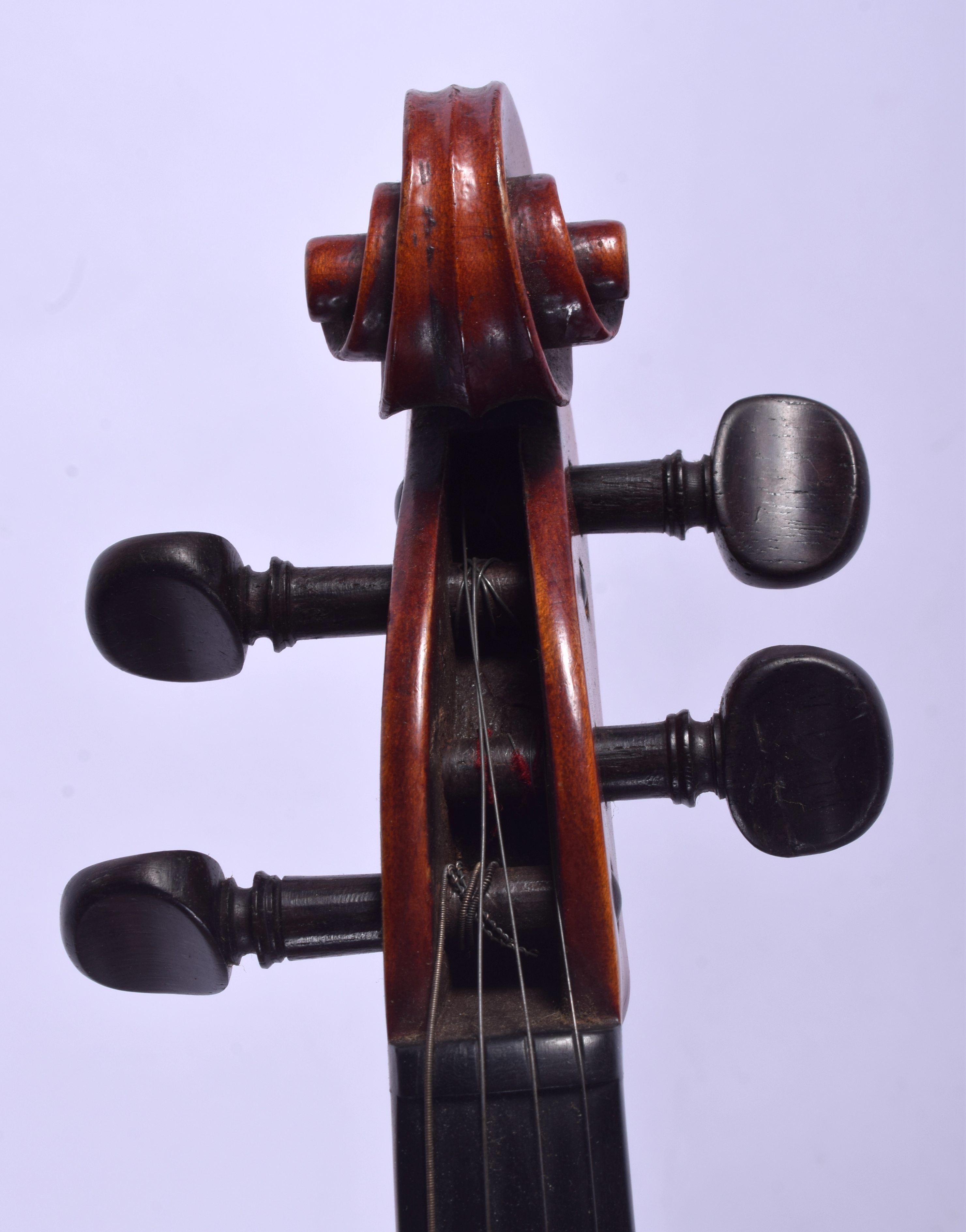 A CASED TWO PIECE BACK VIOLIN with bow. 56 cm long. (2) - Image 6 of 12