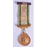 A VINTAGE 9CT GOLD ENAMELLED MASONIC VICTORIA LODGE 447 MEDALLION. Gold 20 grams. 3 cm wide.