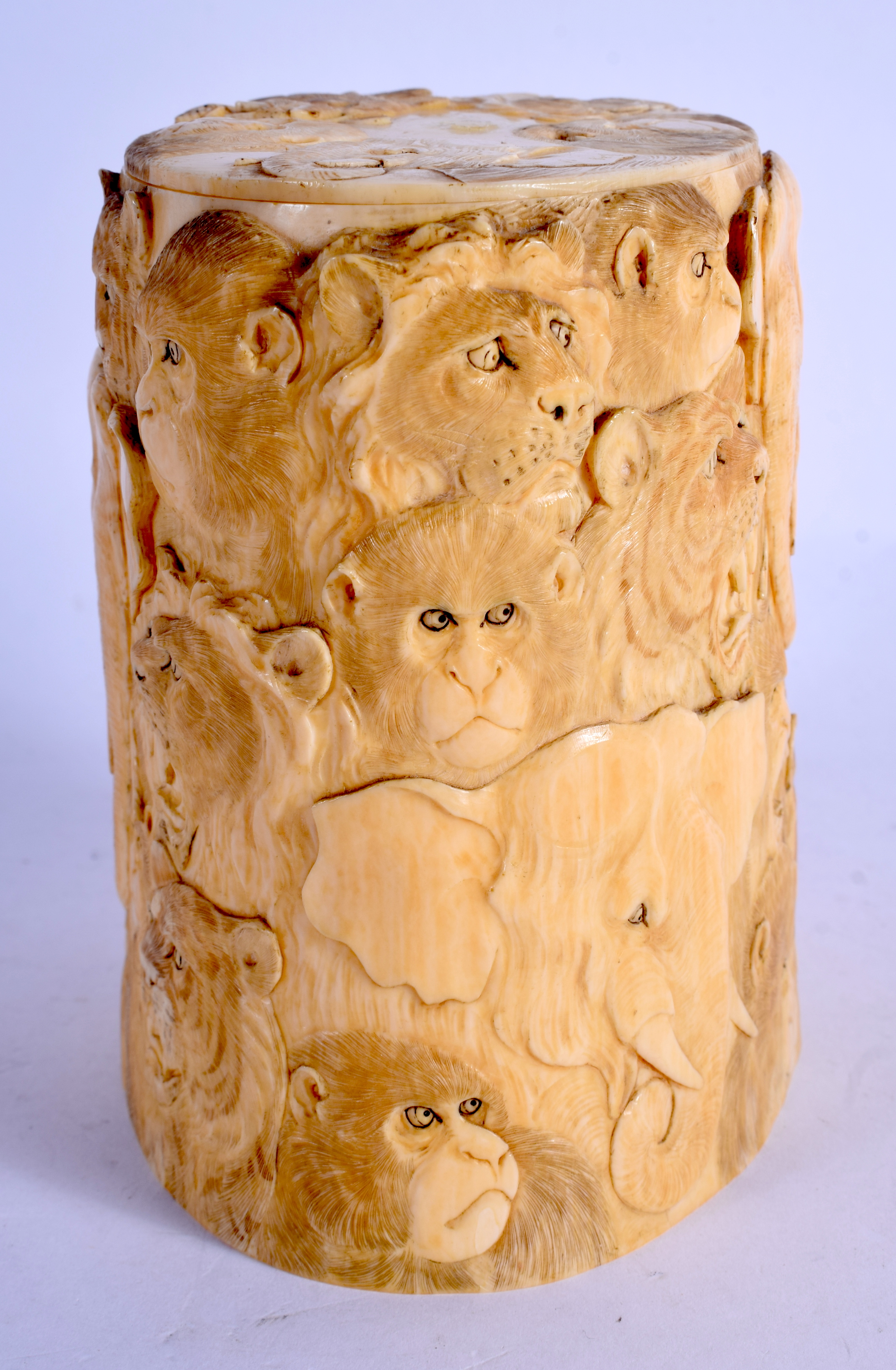A 19TH CENTURY JAPANESE MEIJI PERIOD CARVED IVORY TUSK VASE AND COVER decorated with animals. 12 cm - Image 2 of 6