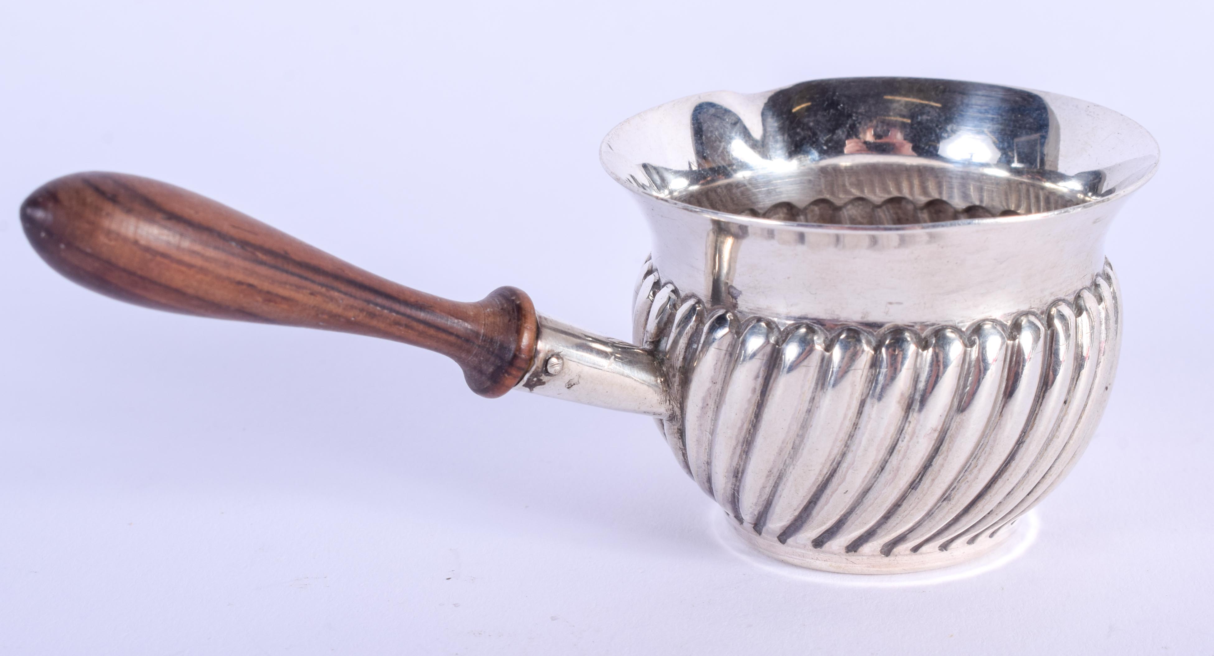 A VINTAGE MERGULHAO SILVER BRANDY WARMER. 40 grams. 8.5 cm wide. - Image 2 of 4