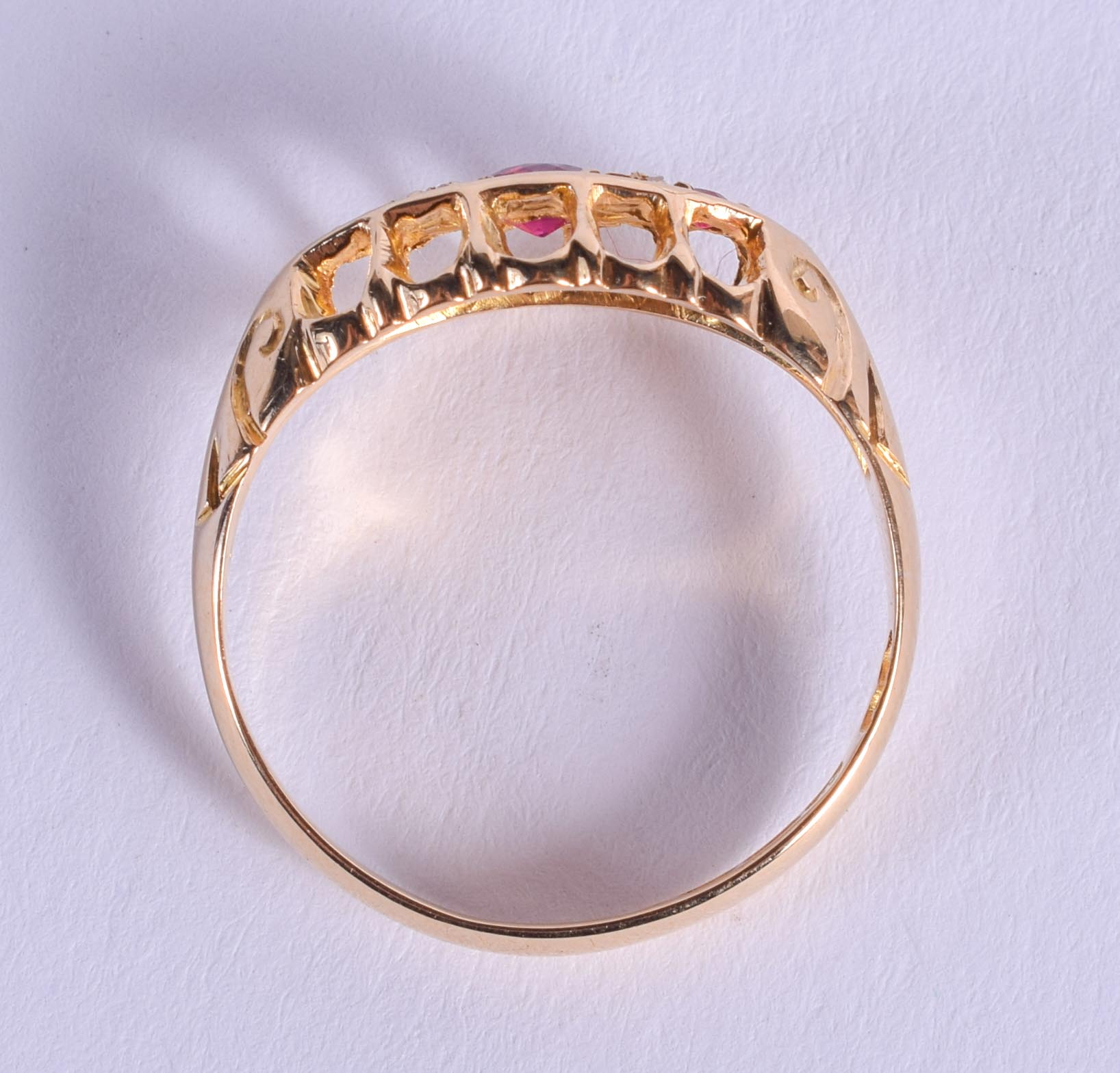 AN 18CT GOLD AND RUBY RING. K. 2.4 grams. - Image 2 of 2