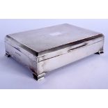 AN ART DECO SILVER CIGARETTE BOX. 690 grams inc liner. 16 cm x 11 cm.