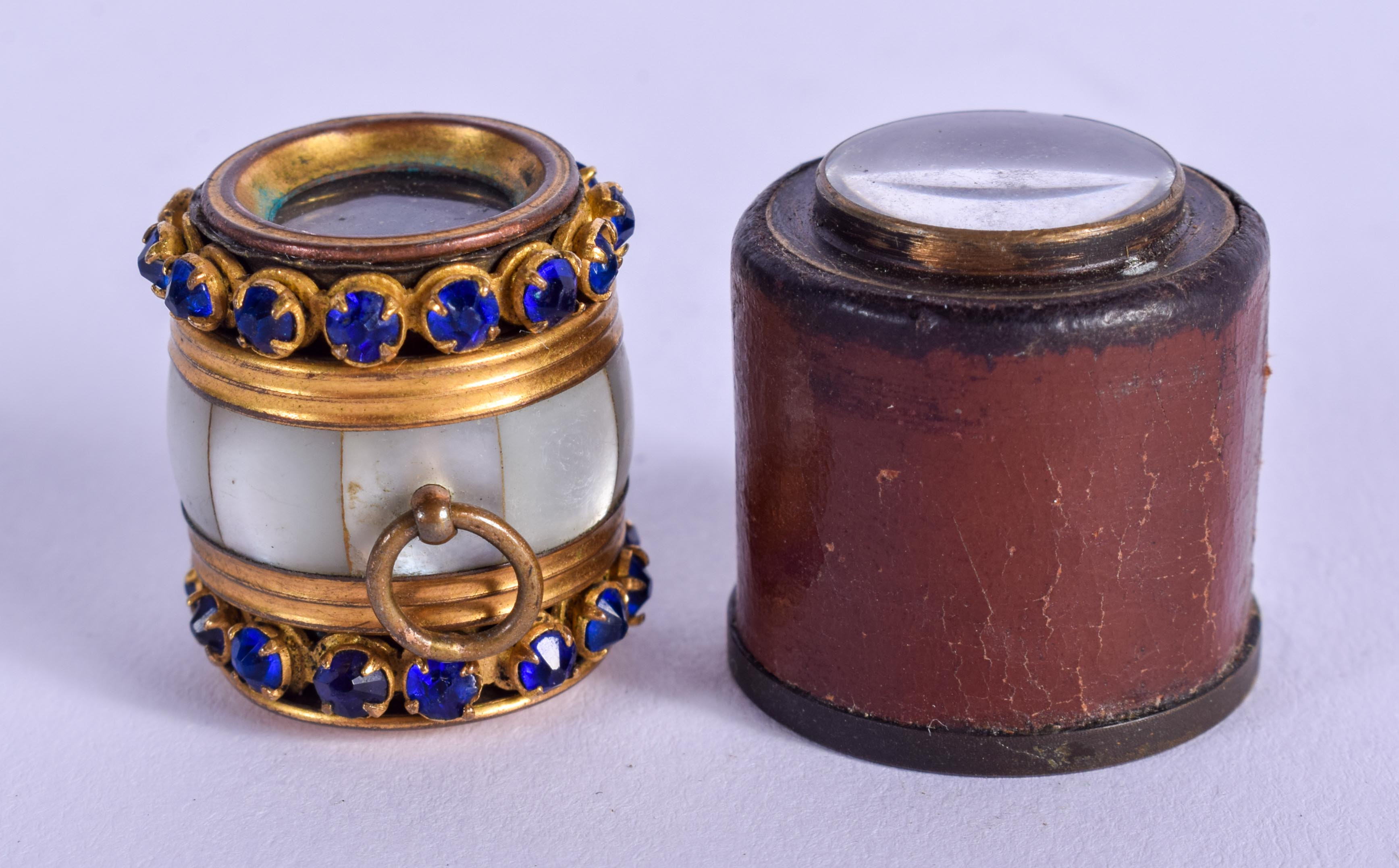 TWO RARE ANTIQUE SINGLE LENS MINIATURE MONOCULAR. (2) - Image 2 of 4