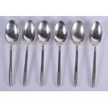 SIX 1940S SILVER SPOONS. Sheffield 1942. 76 grams. 9 cm long. (6)