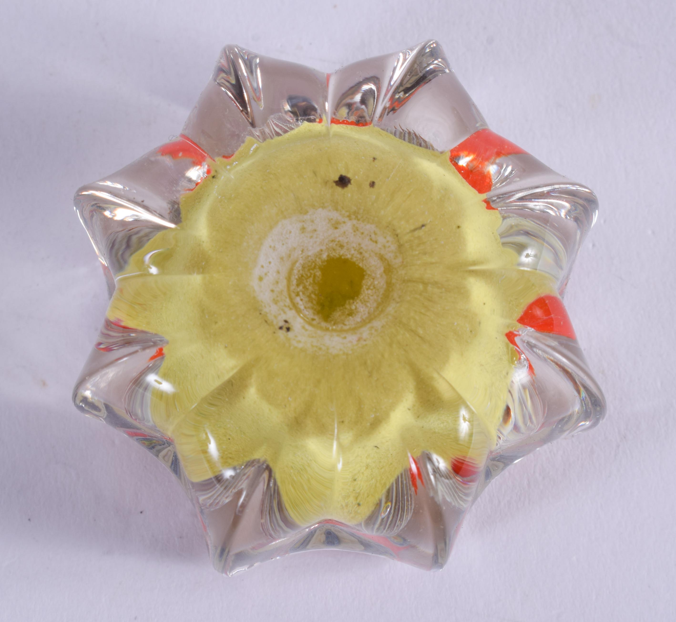 A VINTAGE GLASS PAPERWEIGHT. 4 cm wide. - Image 3 of 3