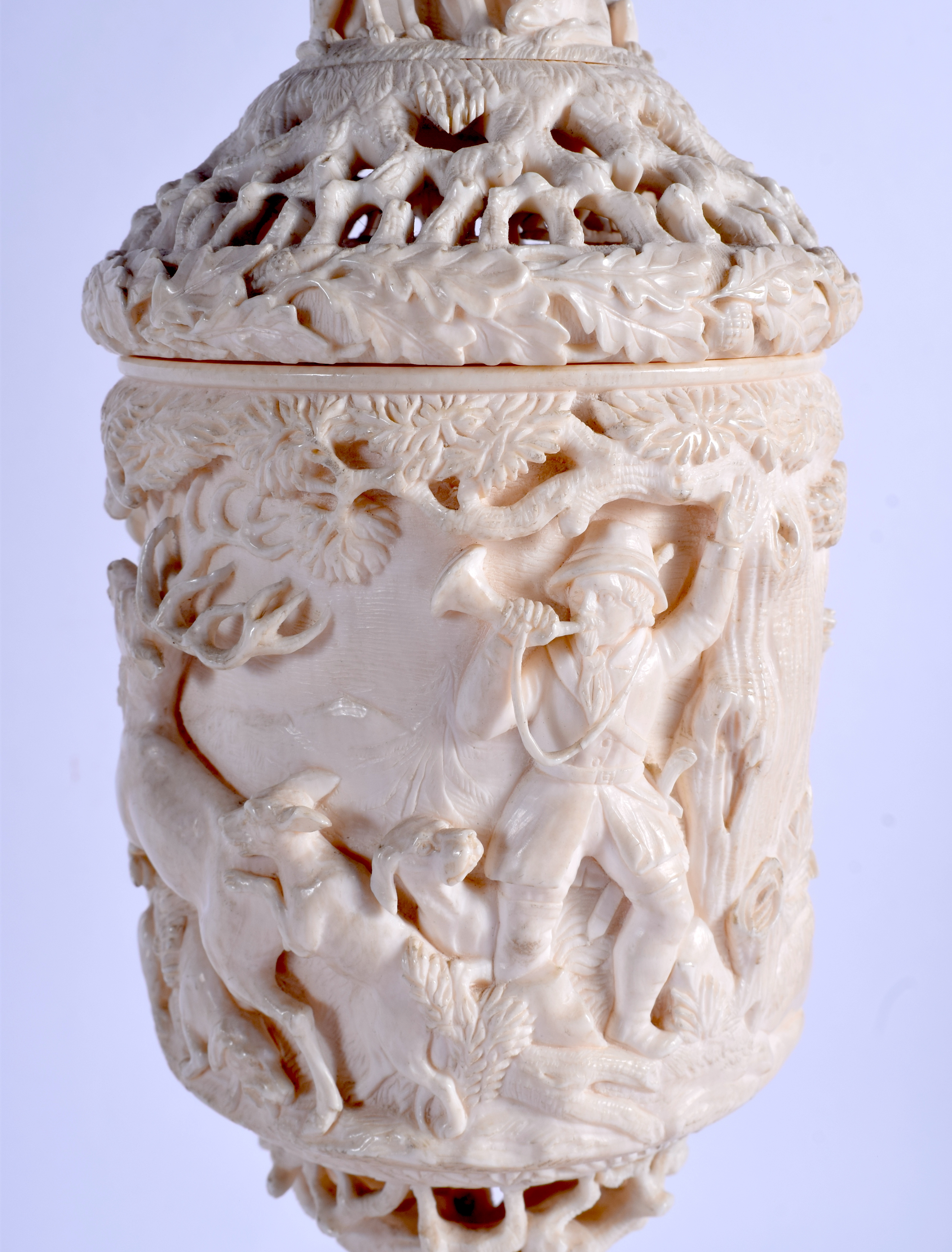 A RARE LARGE 19TH CENTURY EUROPEAN CARVED DIEPPE IVORY VASE AND COVER decorated with figures and due - Image 6 of 29