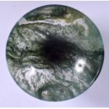 A CHINESE MOSS AGATE TEABOWL. 7 cm diameter.