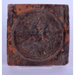 A 19TH CENTURY CONTINENTAL GRAND TOUR POTTERY TILE After the Antiquity. 9.5 cm square.