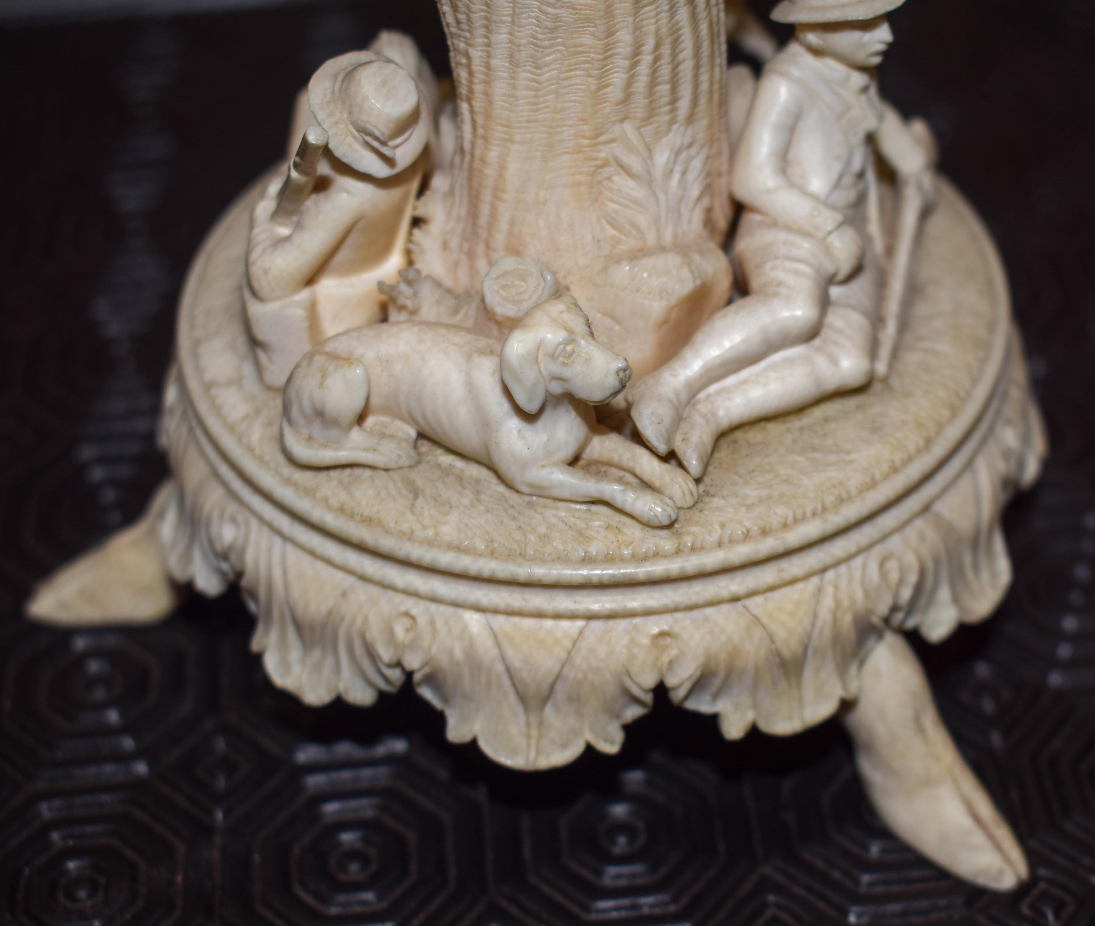 A RARE LARGE 19TH CENTURY EUROPEAN CARVED DIEPPE IVORY VASE AND COVER decorated with figures and due - Image 17 of 29