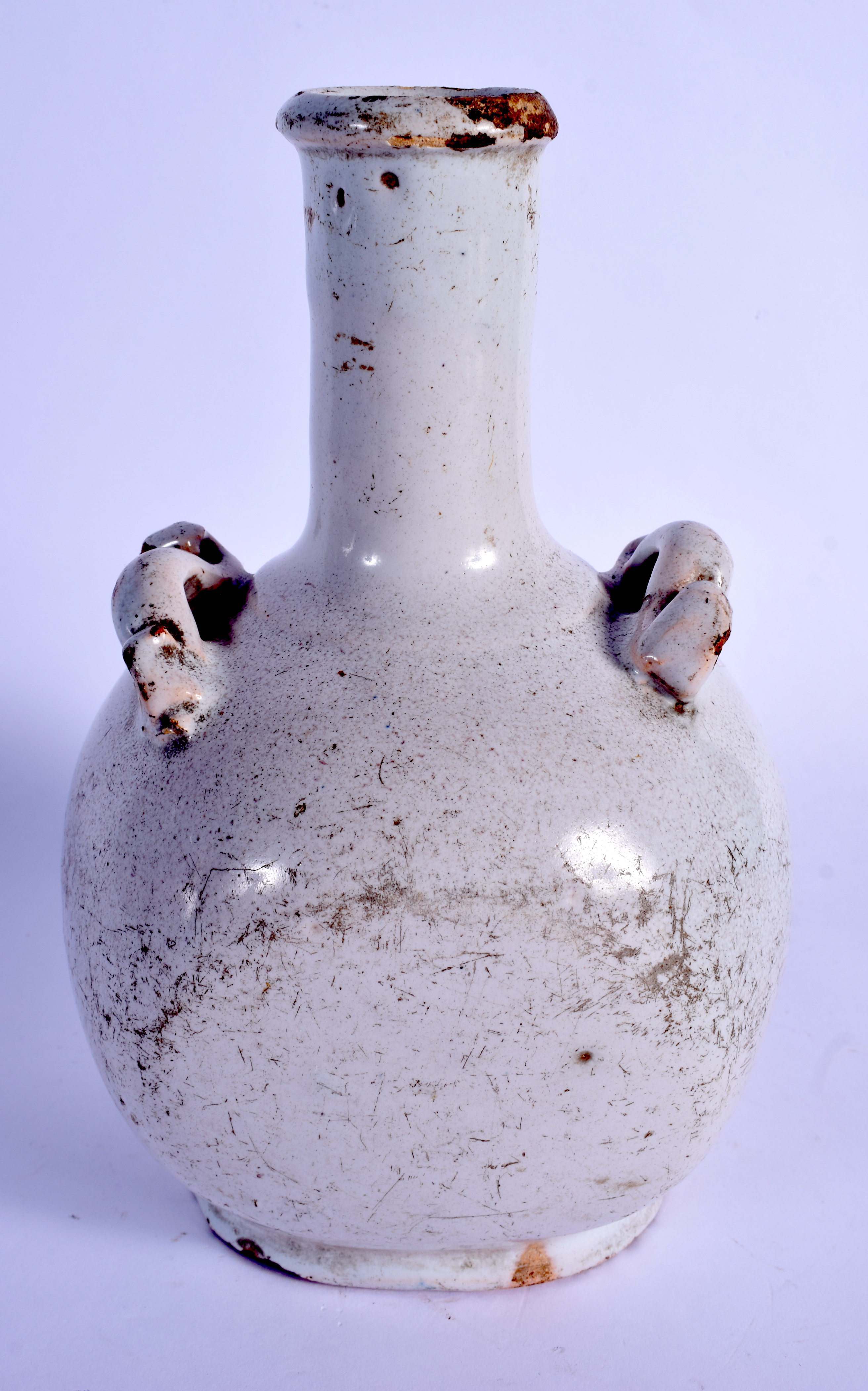 AN 18TH/19TH CENTURY DELFT FAIENCE TIN GLAZED BOTTLE. 21 cm x 9 cm. - Image 2 of 3