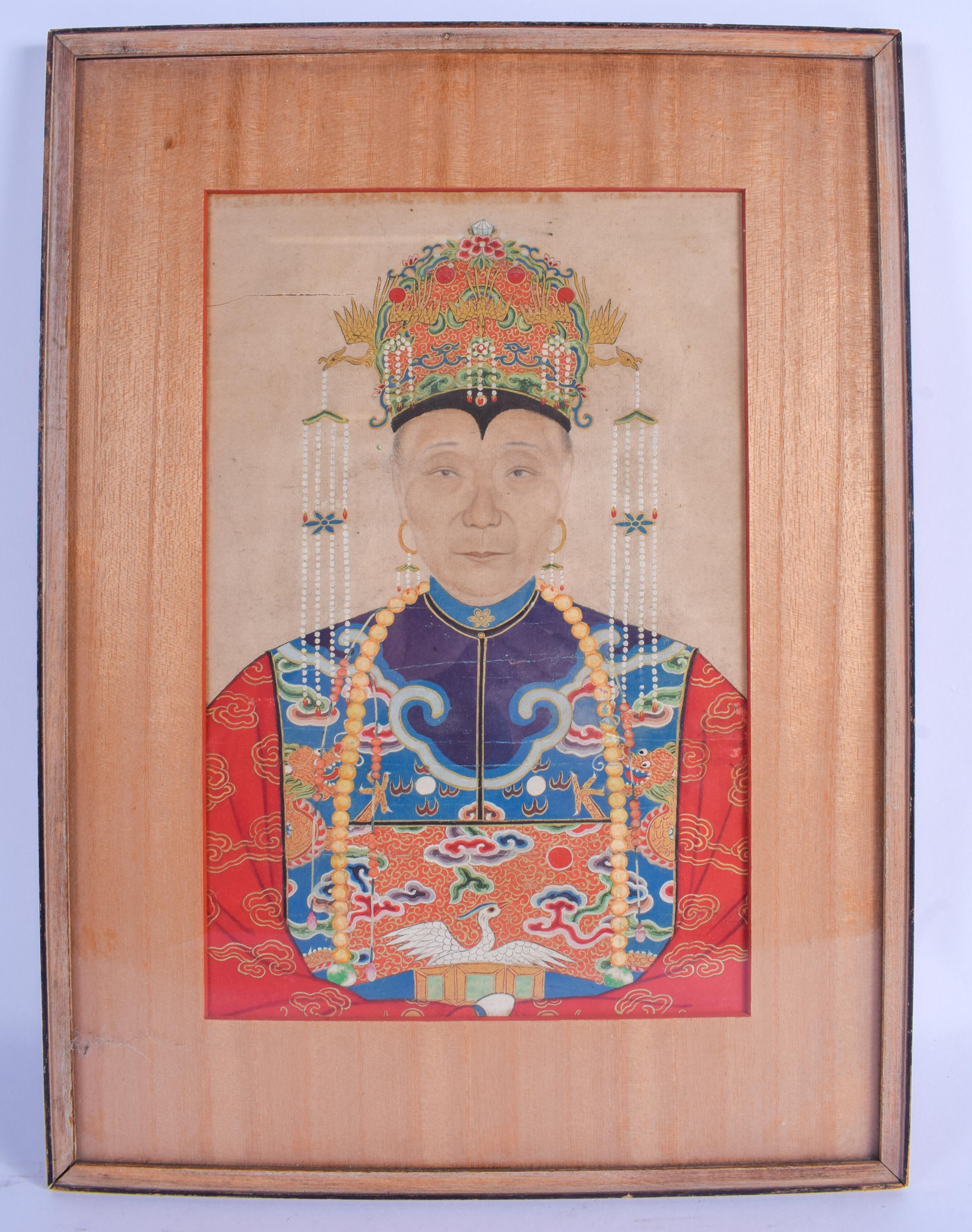 AN ANTIQUE CHINESE PAINTED AND PRINTED ANCESTRAL PORTRAIT. Image 28 cm x 15 cm.