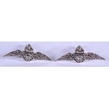 A PAIR OF SILVER RAF CUFFLINKS. 3.5 cm wide.