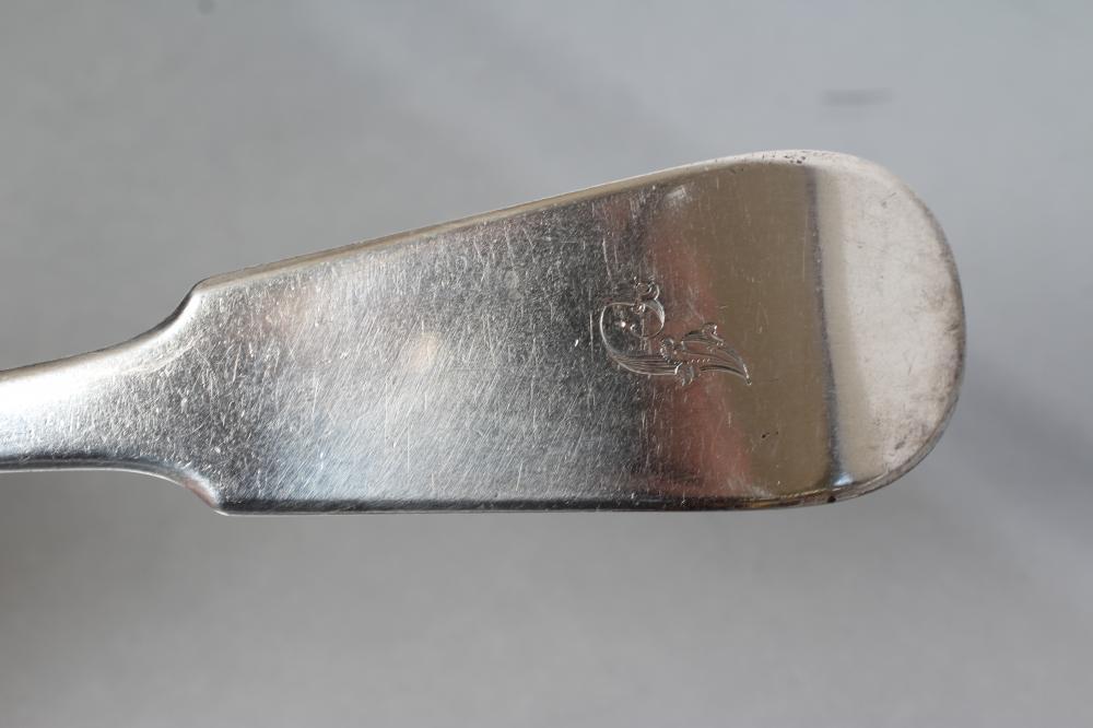 AN EARLY VICTORIAN SCOTTISH SILVER FIDDLE PATTERN LADLE, maker Andrew Wilkie, Edinburgh 1839 ( - Image 2 of 3
