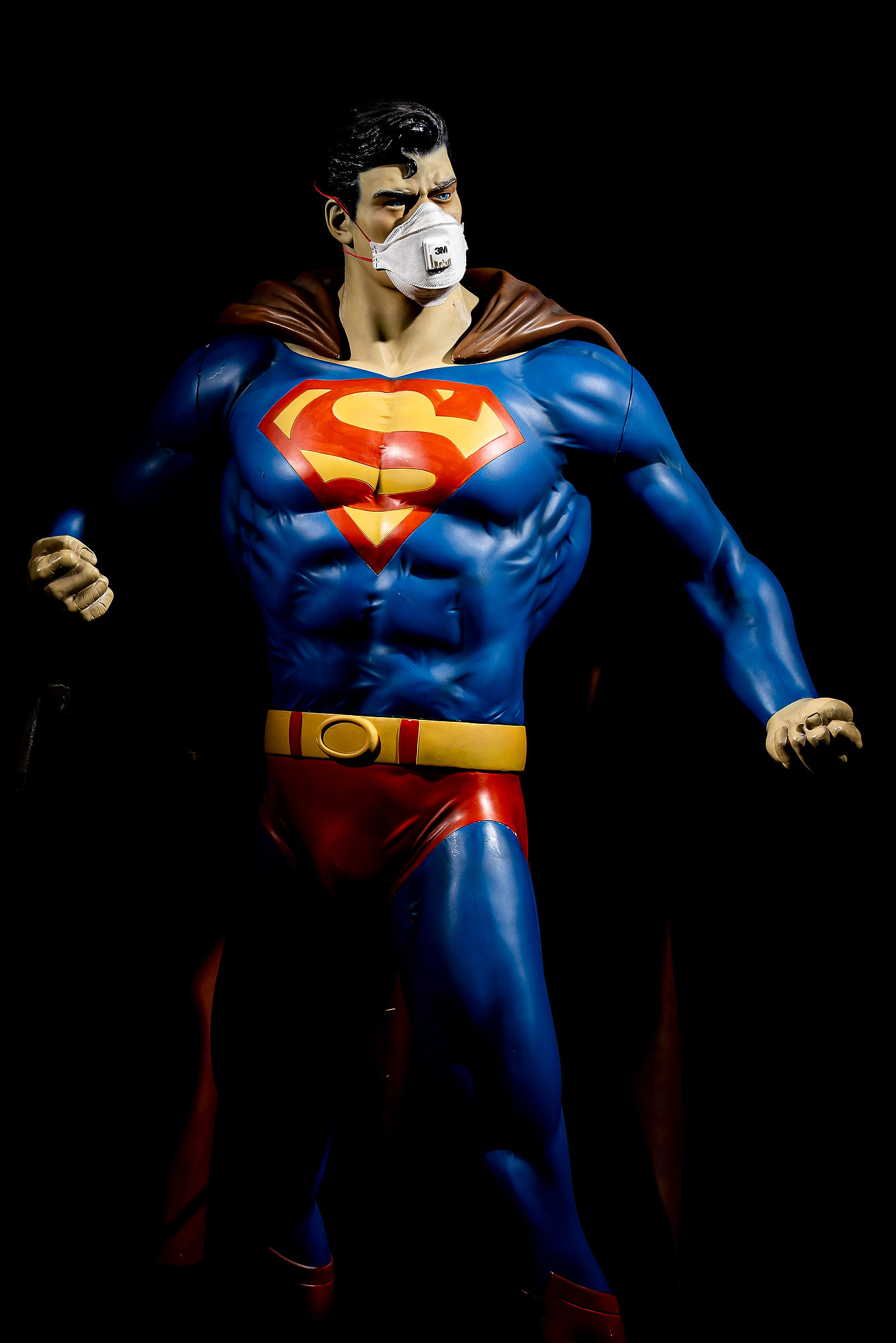 A LIMITED EDITION LIFE SIZE SCULPTURE OF SUPERMAN