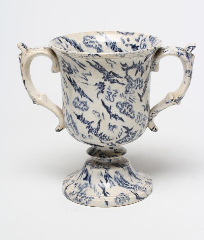 A PEARLWARE LOVING CUP, c.1830, the bell shaped bowl inscribed in black "Love Feast Pot", on a - Image 2 of 3