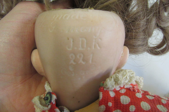 A J.D. Kestner type bisque socket head googly eyed doll with fixed blue paperweight eyes, closed - Image 3 of 3