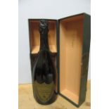 1 bottle 1982 Moet et Chandon Champagne, Cuvee Dom Perignon, boxed (Est. plus 21% premium inc. VAT)