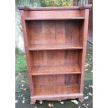 Oak open bookcase. 125 x 76 x 28cms.