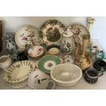 Ceramics to include Copeland Spode plate, Royal Grafton Indian Tree pattern coffee pot, Paragon,