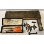 Miscellany including cribbage board, News of the World darts, miniature miners lamp and collection