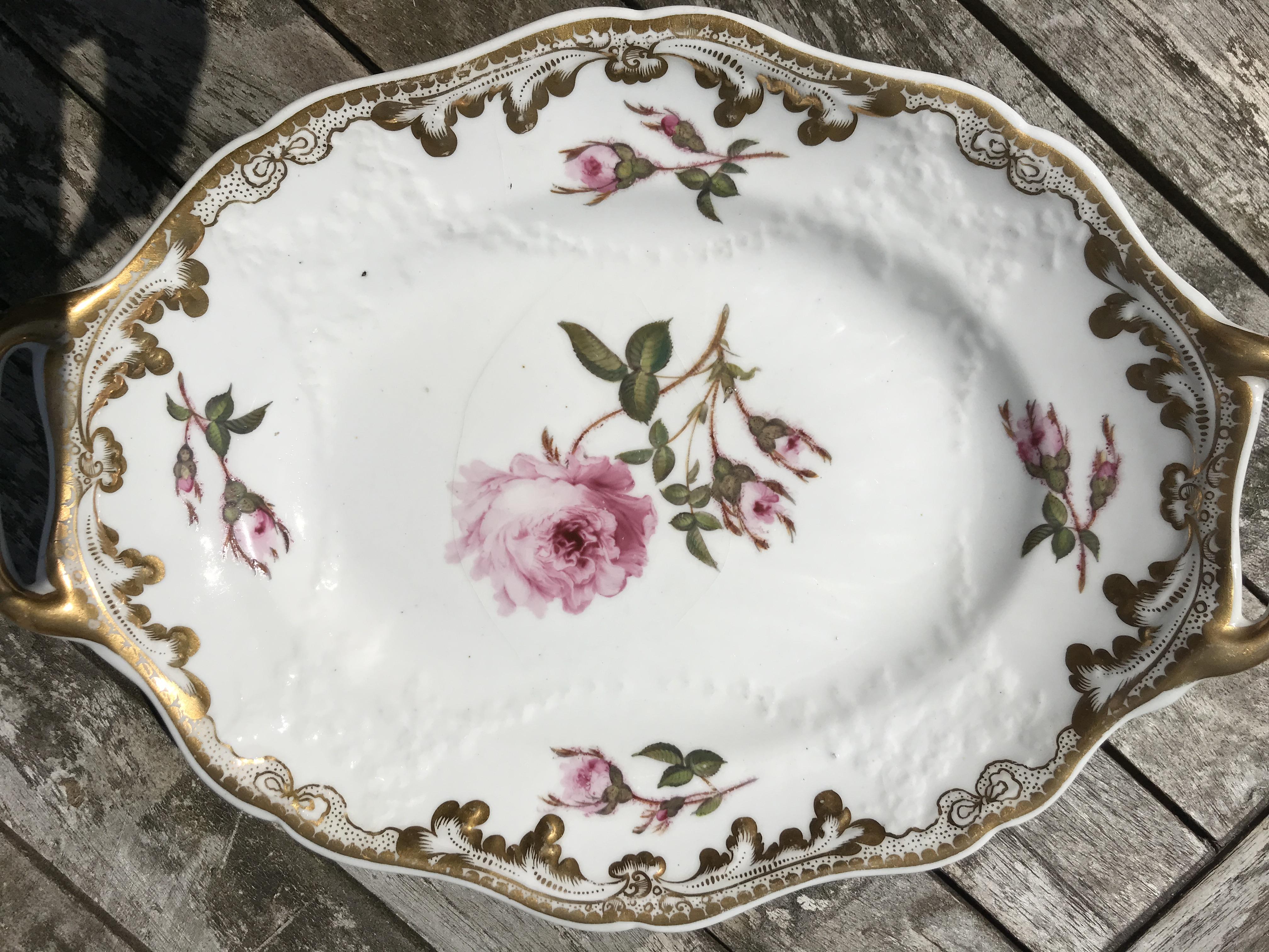 Early 19thC English porcelain dessert service, 16 pieces, 3 in good condition, 2 stained, the rest - Image 9 of 10