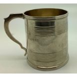 A silver mug, London 1833, maker Richard Pearce and George Burrows. 127.5gms. 7.5cms h.